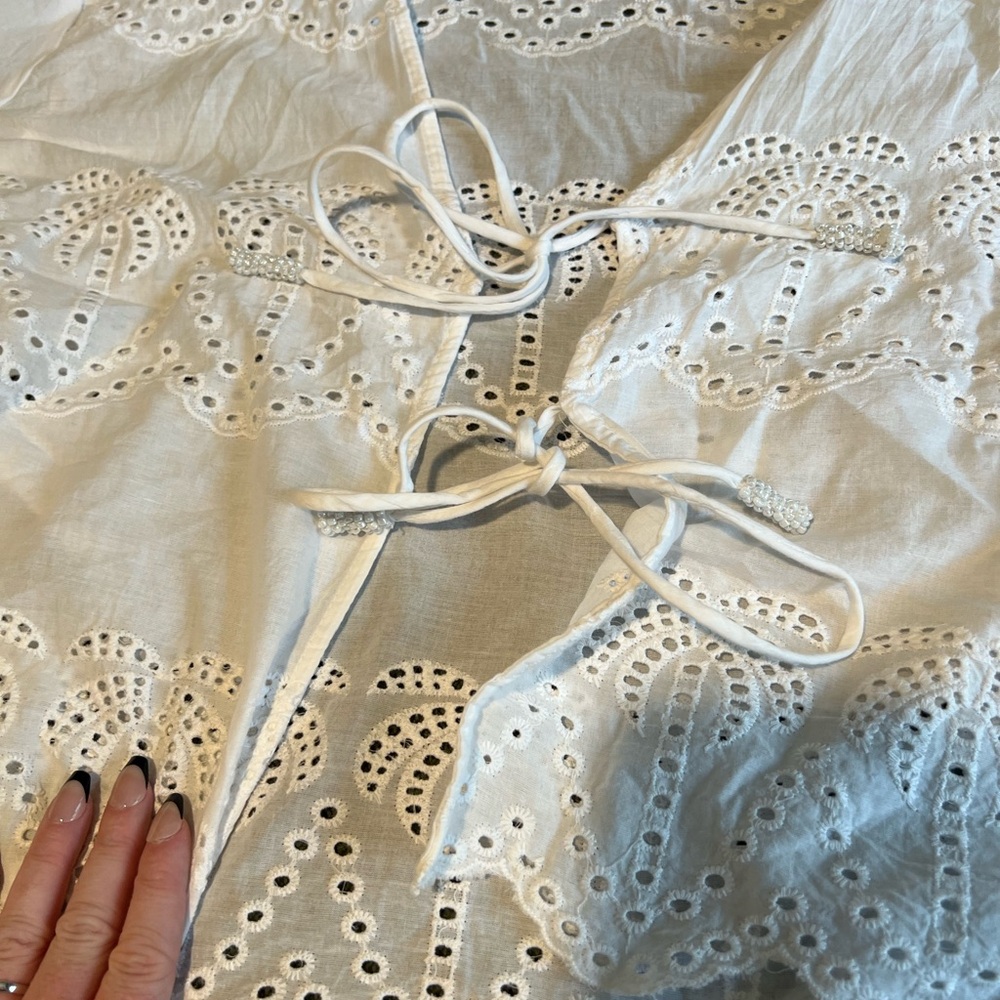 White Eyelet Lace Top and Shorts Set / Beach Coverup - Picture 9 of 15